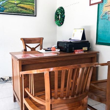 Cahaya Adrian Near Komodo Airport Labuan Bajo Bagian luar foto